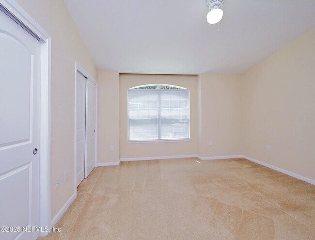 Building Photo - 10200 Belle Rive Blvd