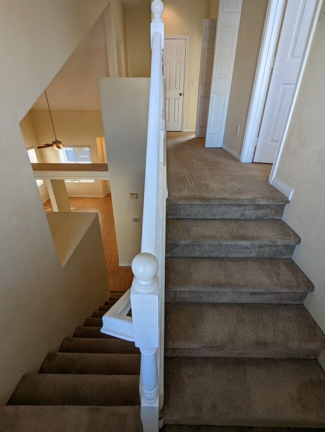 Building Photo - 5994 Shining Light Ave