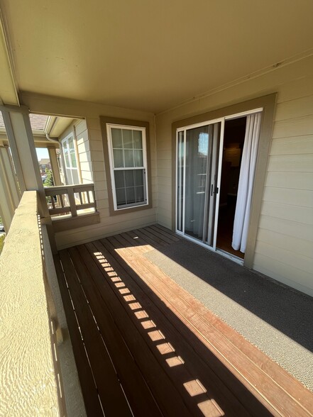 Building Photo - 12884 Ironstone Way