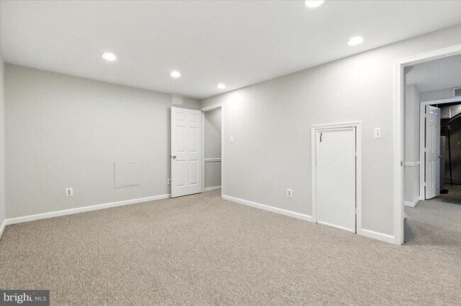 Building Photo - 1562 Kingstream Cir