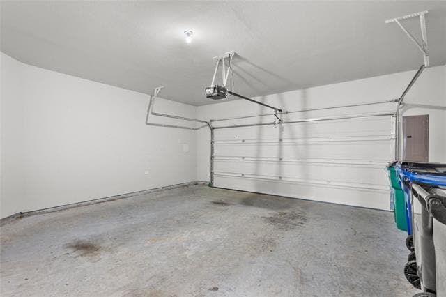 Building Photo - 6820 Topaz Dr