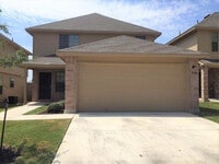 Building Photo - 5918 Aspen Gdn