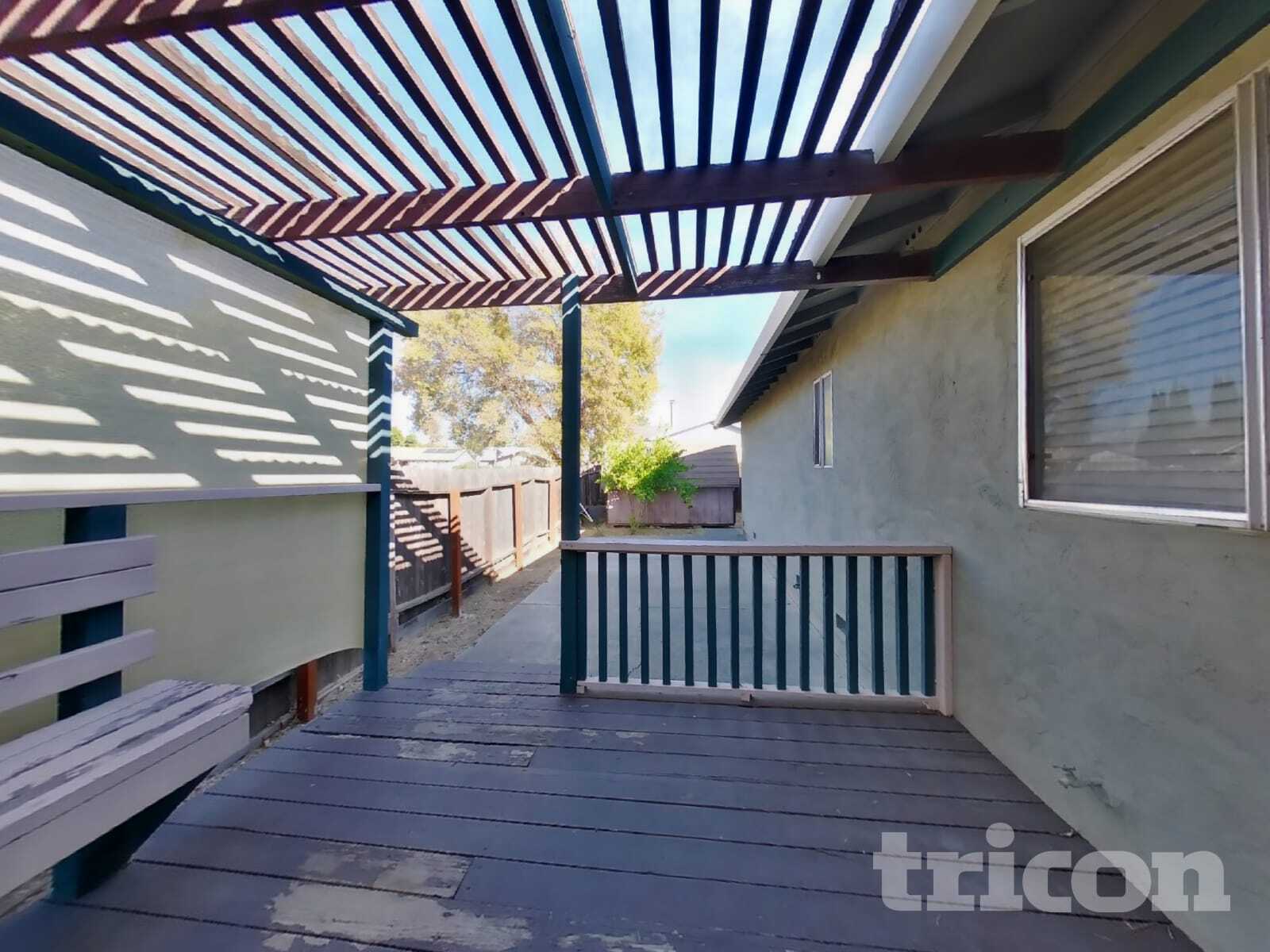 Building Photo - 1104 Waxwing Ln