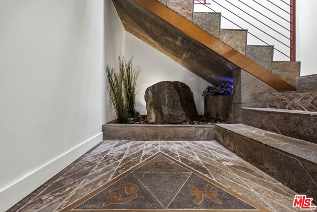 Building Photo - 2222 Bancroft Ave