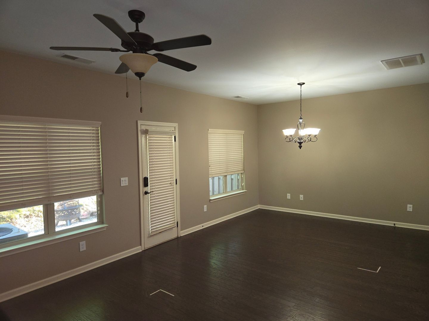 Building Photo - 163 Sunset Ln