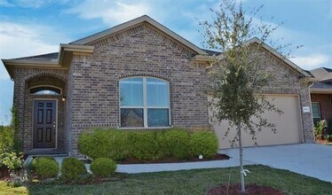Building Photo - 5933 Comanche Peak Dr