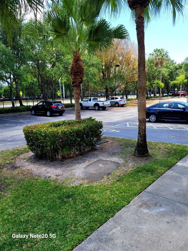 Building Photo - 4602 SW 160th Ave