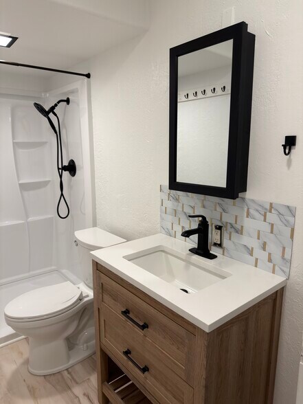 Building Photo - 2011 Oregon Ave