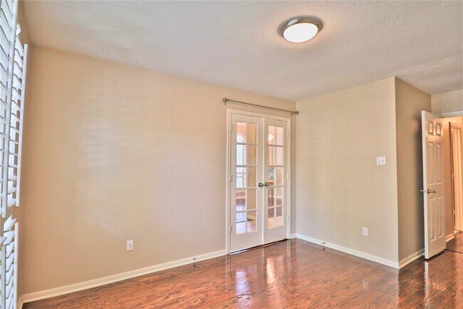 Building Photo - 4530 Springfield Lakes St