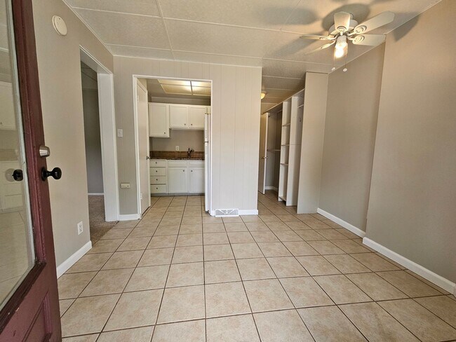 Building Photo - Sloans Lake/Highlands Adorable Large Effic...