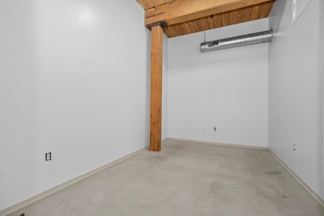Building Photo - 88 Gerrish Ave