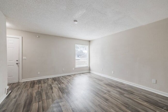 Building Photo - Affordable Living 20 Minutes from Everything Atlanta - Manchester Ridge