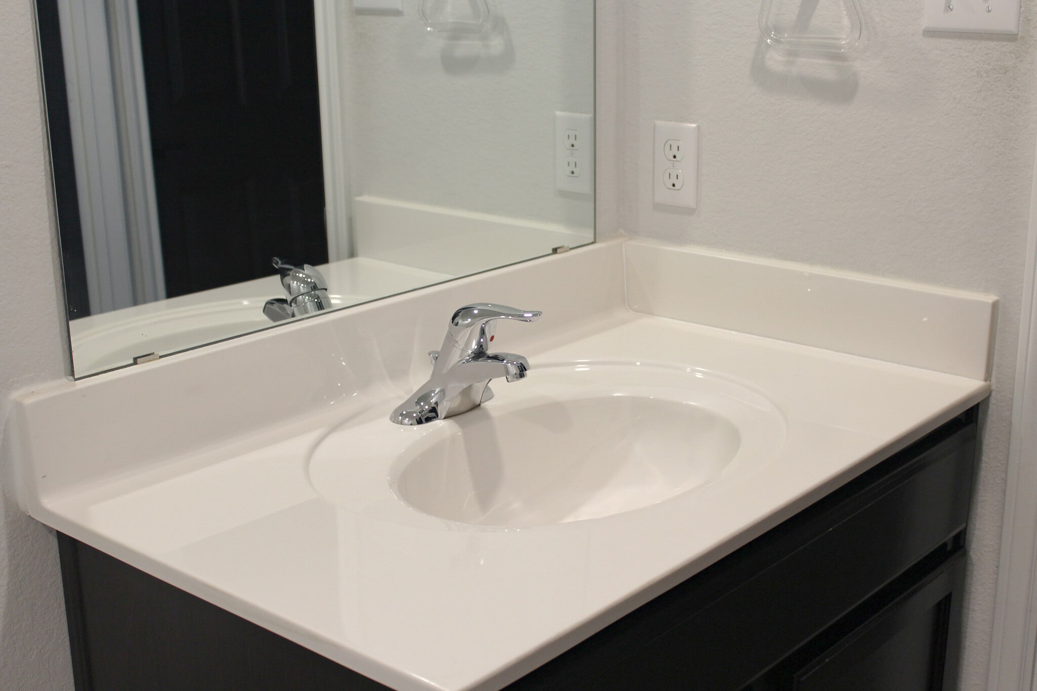 Building Photo - 1013 Velvet Ct