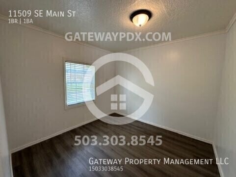 Building Photo - 11509 SE Main St