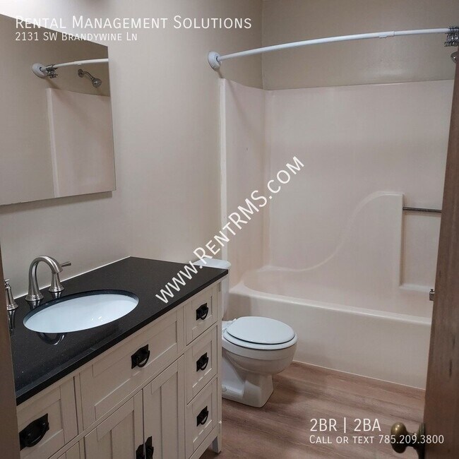 Building Photo - 2131 SW Brandywine Ln