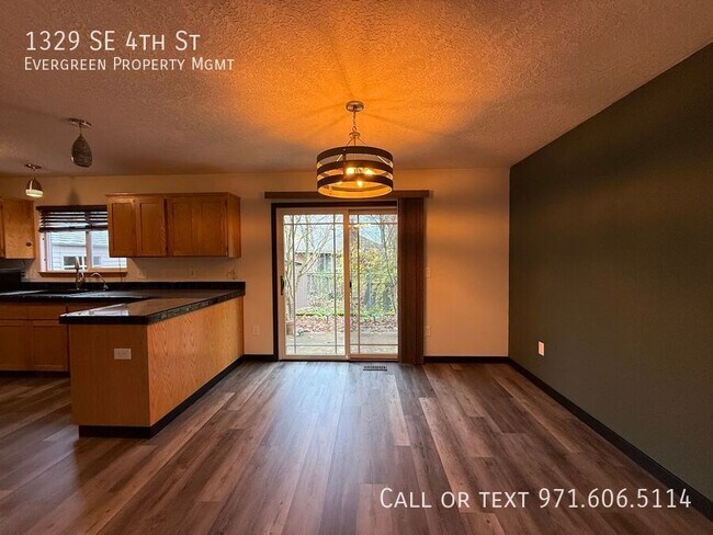 Building Photo - 1329 SE 4th St