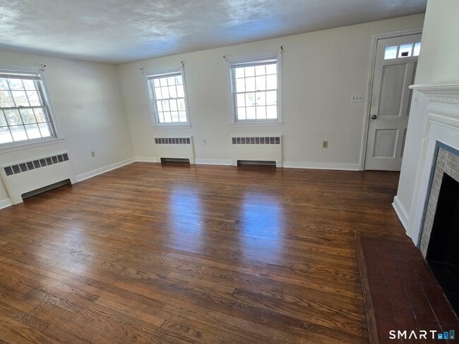 Building Photo - 134 Camp St