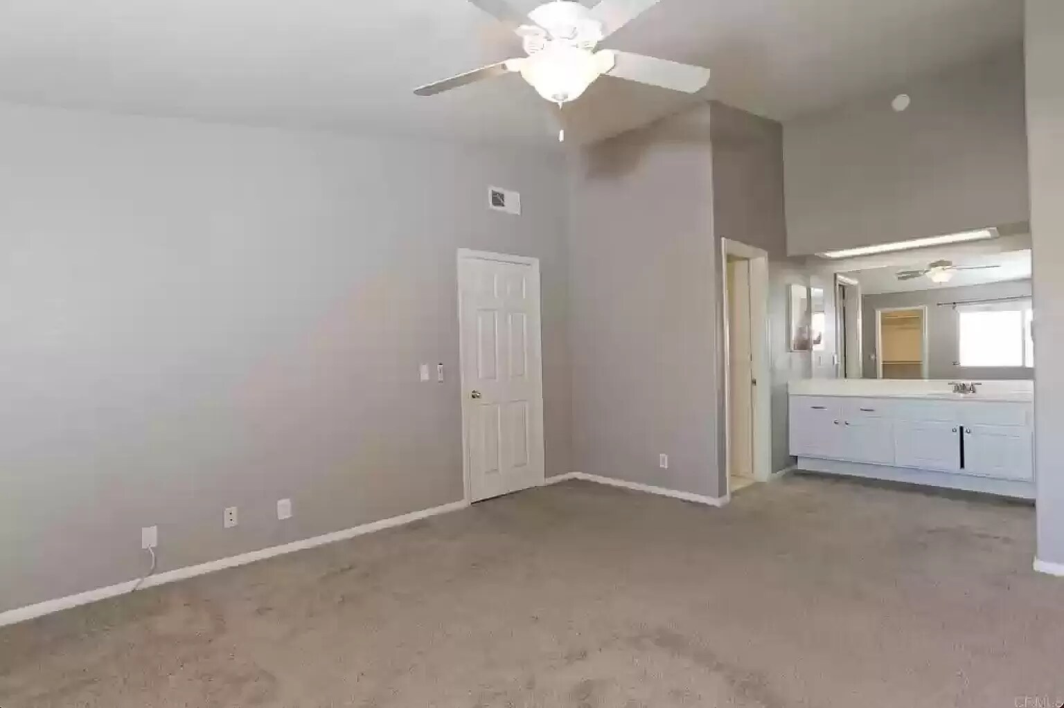 Building Photo - 42140 Lyndie Ln