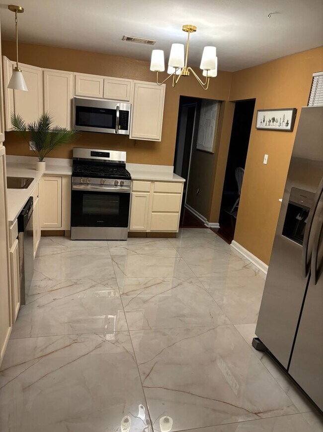 Building Photo - Charming 3BR House in New Orleans
