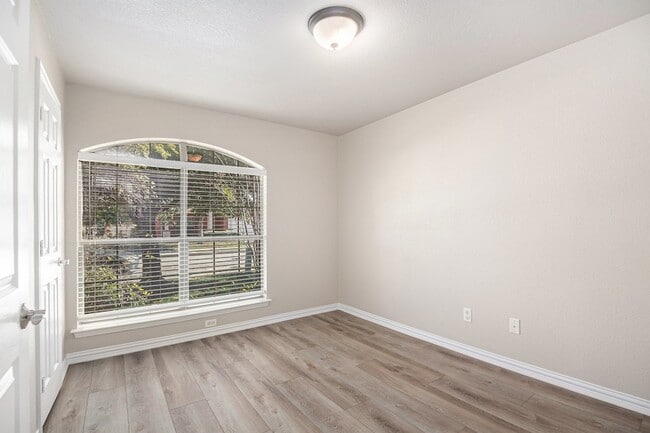 Building Photo - 8313 Water Buck Run