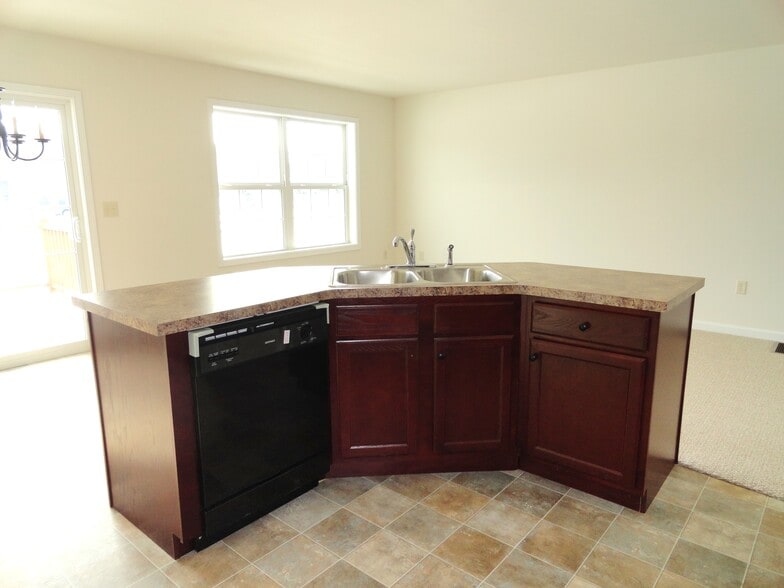 Building Photo - 105 Mount Olive Ln