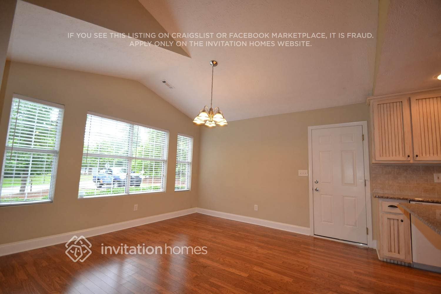 Building Photo - 195 Hamilton Dr