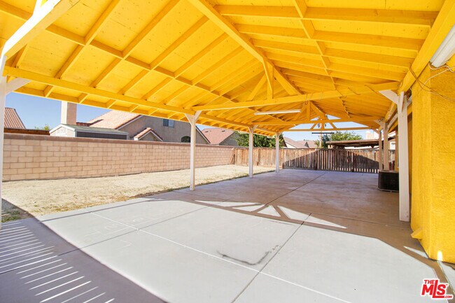 Building Photo - 36805 Alder St