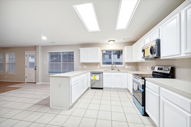 Building Photo - 24423 Pepperrell Pl St