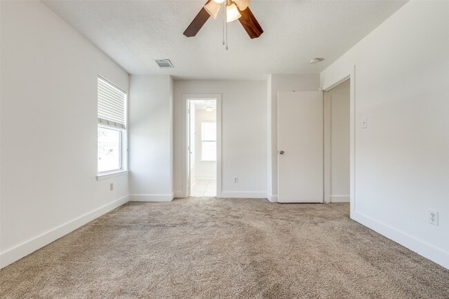 Building Photo - 10223 Farrell Dr