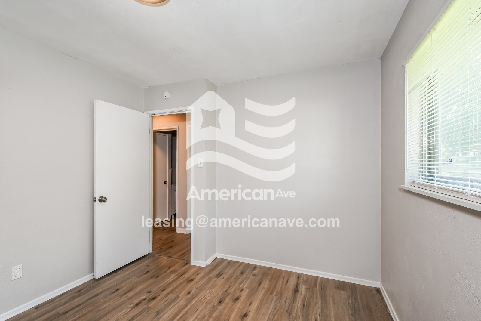 Building Photo - 5226 Vine Ave