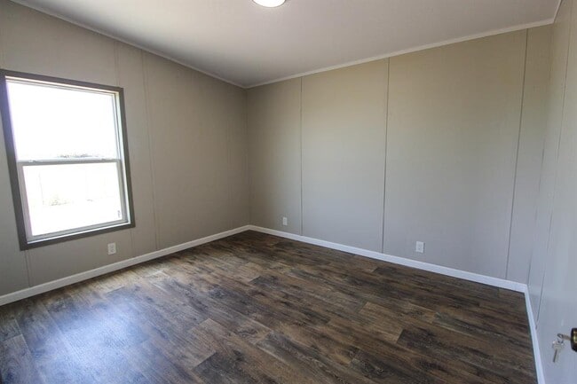 Building Photo - 120 Blue Quail St