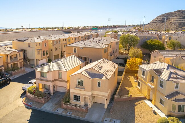 Building Photo - 10505 Cold Mountain Ave