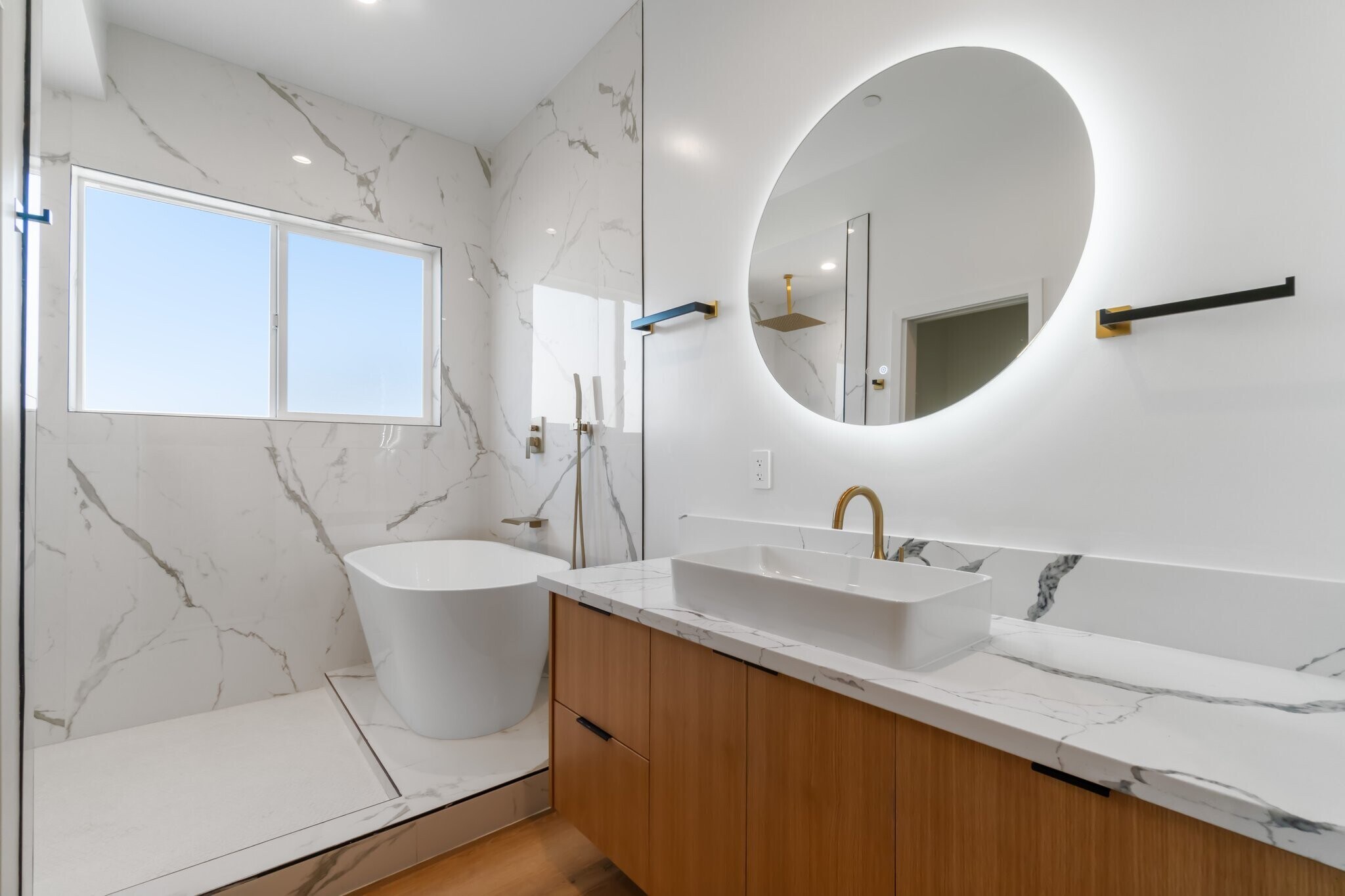 Building Photo - 3917 Inglewood Blvd