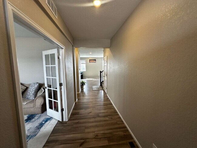 Building Photo - Available May! Beautiful home in Murphy Creek!