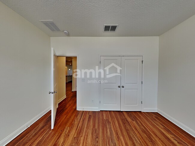 Building Photo - 62 Vivian James Dr