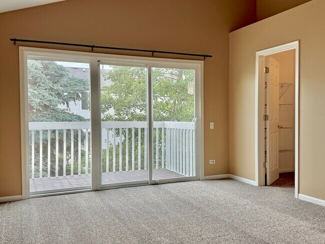 Building Photo - 2905 Stonewater Dr
