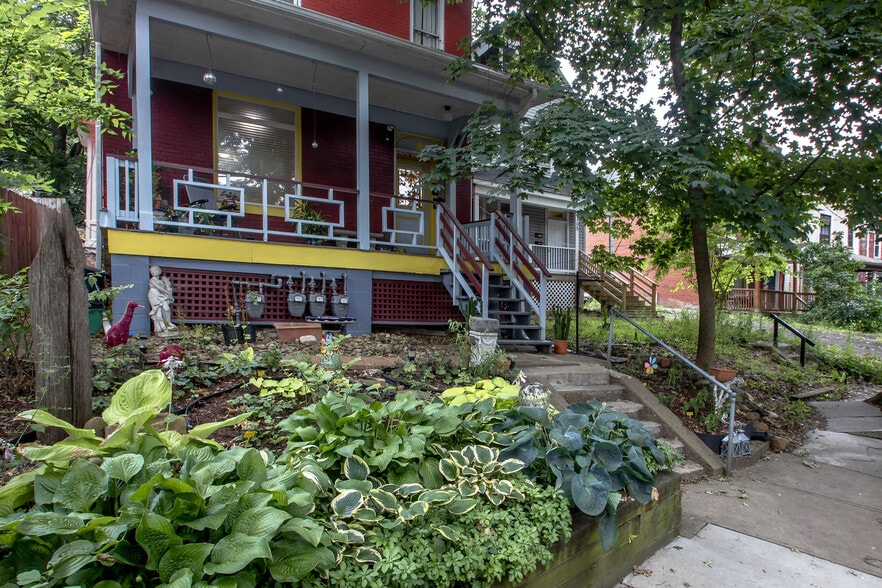 Building Photo - 303 West St