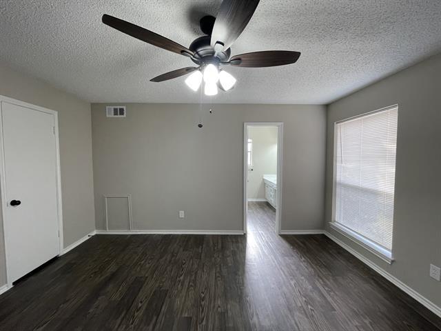 Building Photo - 4805 Crestmont Ct