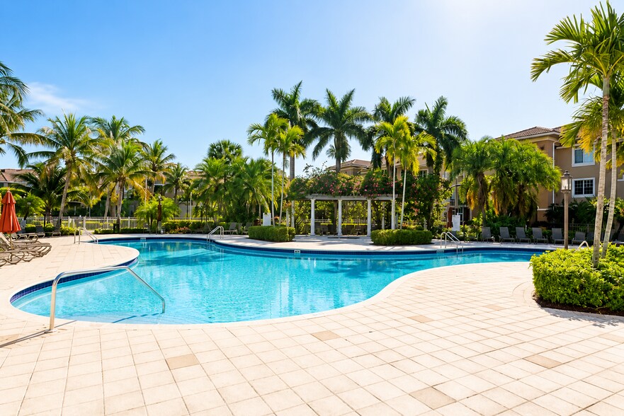 Building Photo - 6386 Emerald Dunes Dr