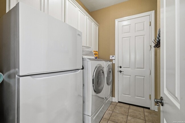 Building Photo - 71 Sable Heights