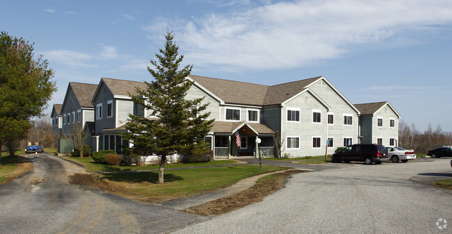 Primary Photo - Bowdoinham Estates