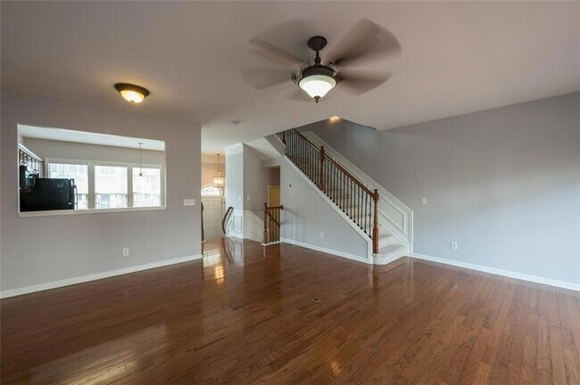 Building Photo - 1369 Thornborough Dr