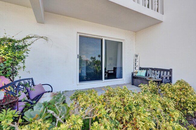 Building Photo - 4201 S Ocean Blvd