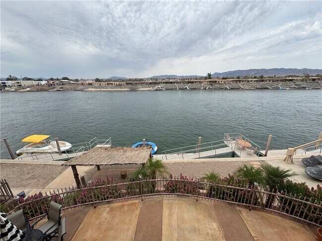 Building Photo - 10641 S River Terrace Dr