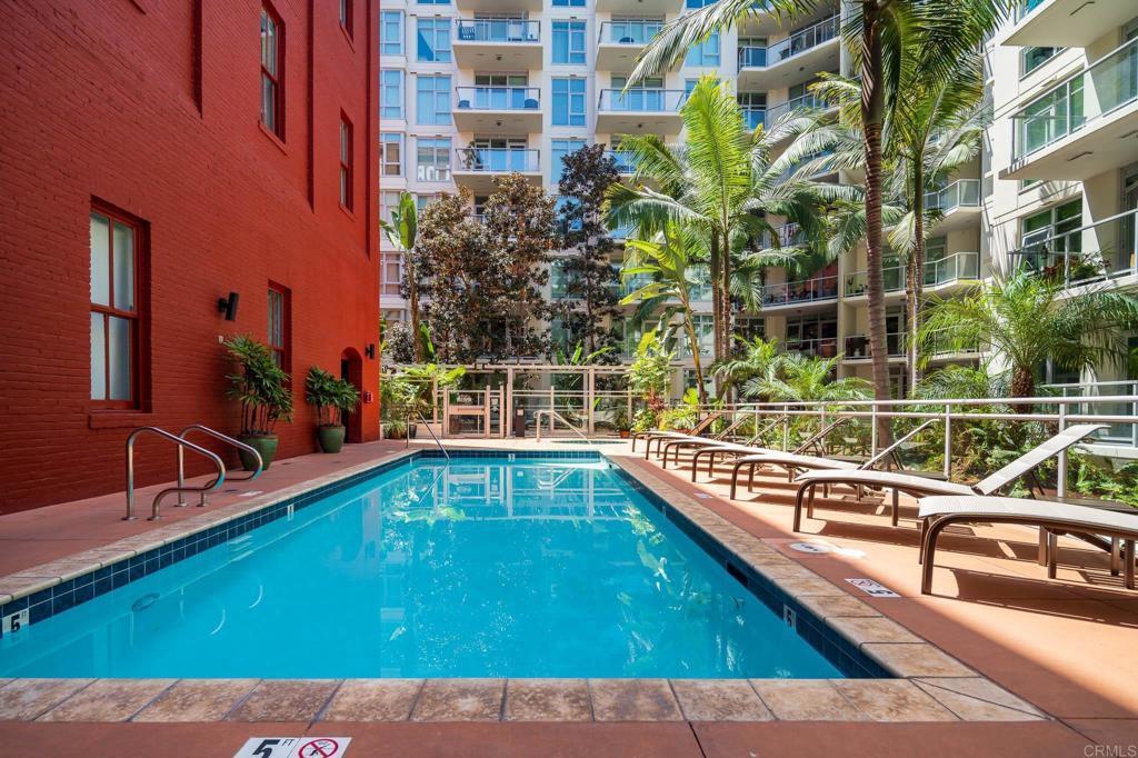 Building Photo - 1431 Pacific Hwy