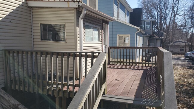 Building Photo - 3 bd, 1 ba house just north of downtown, w...