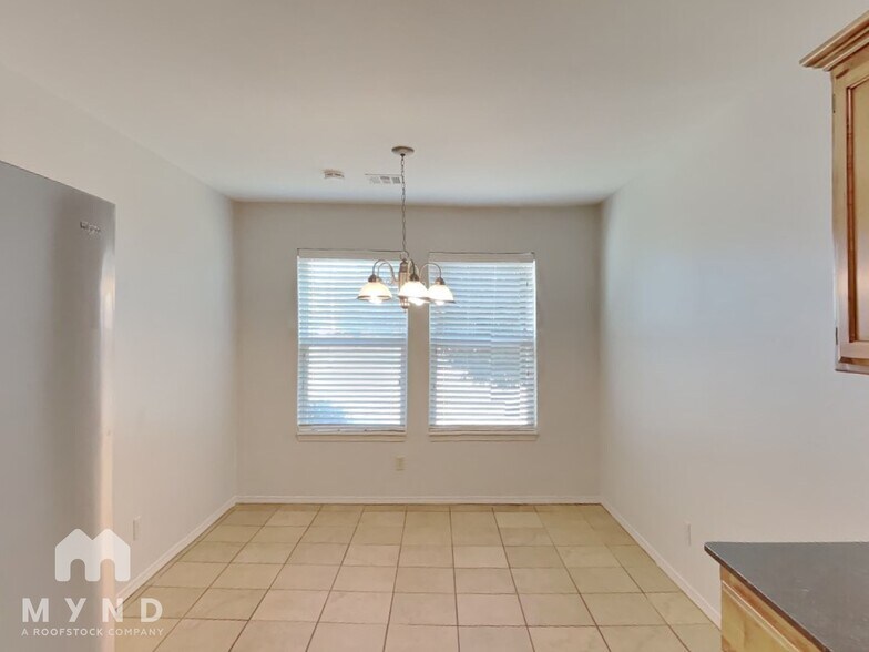 Building Photo - 14617 Moon Daisy Dr