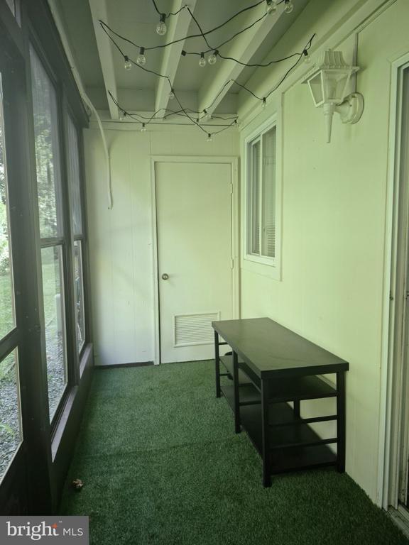 Building Photo - 411 Stiles Ave