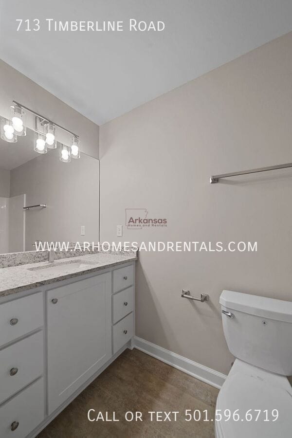 Building Photo - 713 Timberline Rd