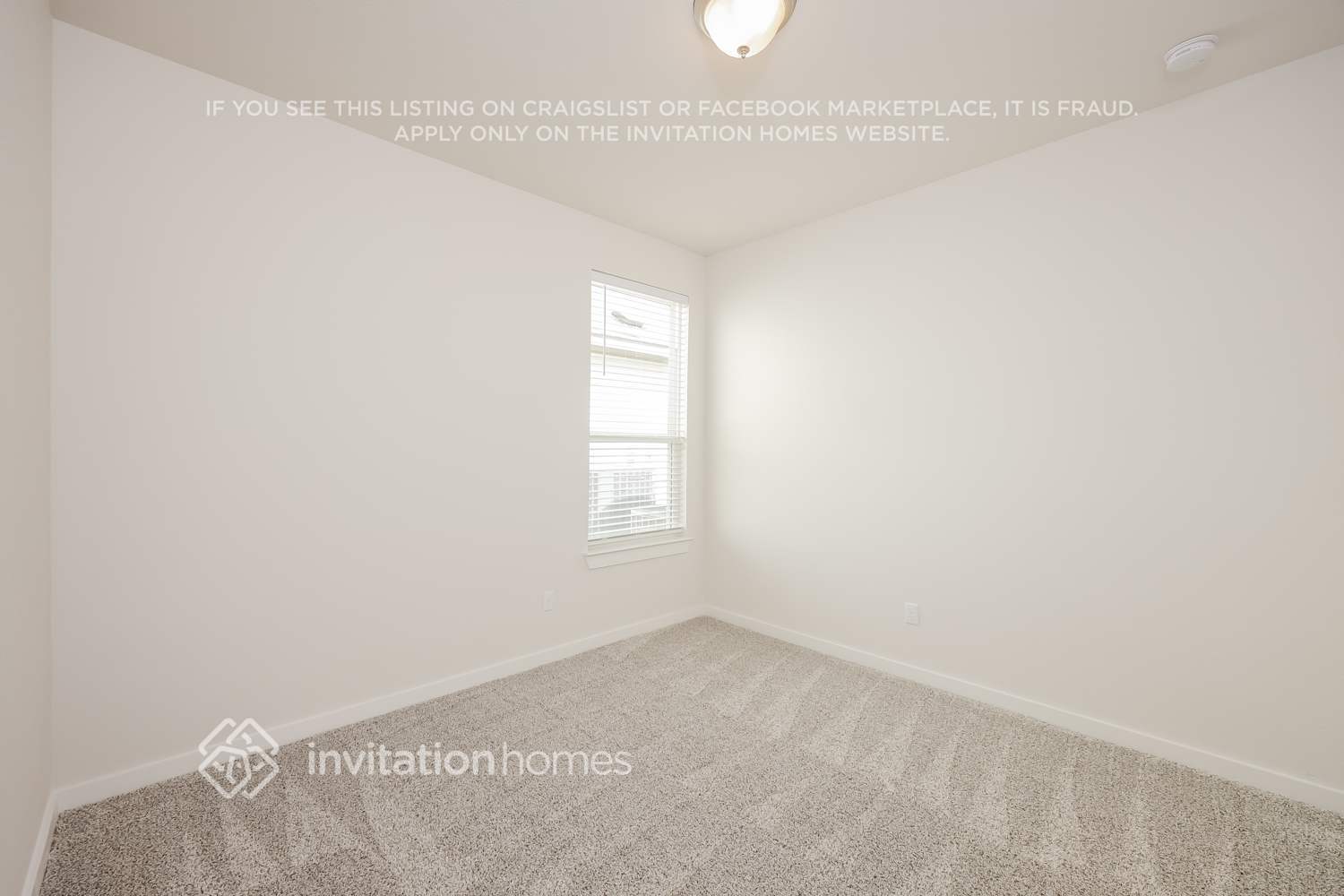 Building Photo - 4727 Audubon Pl